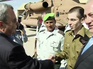 Israel defence minister retires in pre-vote shock