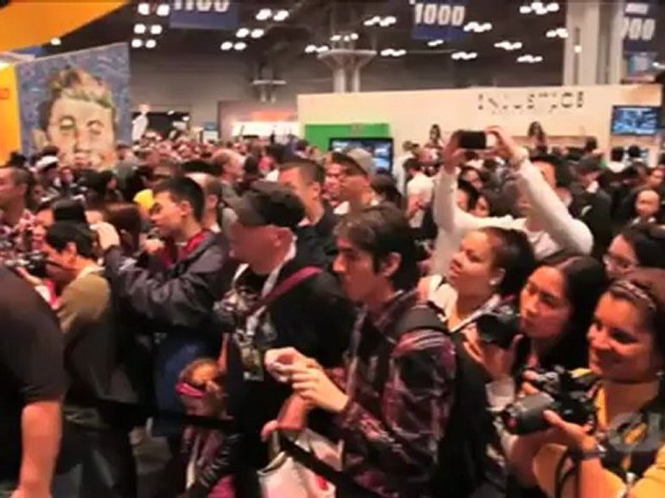 2012 Stephen Amell @ 5.2 Questions New York Comic Con