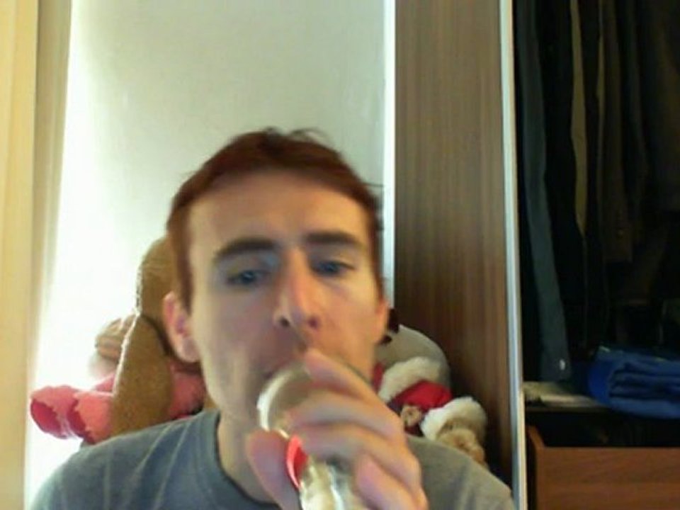 Wiwi égratigne "l'aimer encore" de Frédéric François