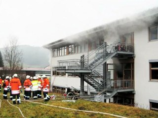Incêndio em ateliê para deficientes mata 14 na Alemanha