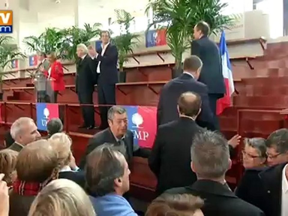 UMP : Nicolas Sarkozy en médiateur ?