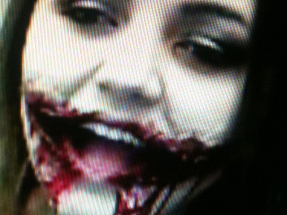 Maquillage Effets Spéciaux Gore : Sourire de l'Ange