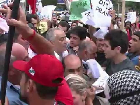 Manifestação reúne milhares de pessoas no Rio
