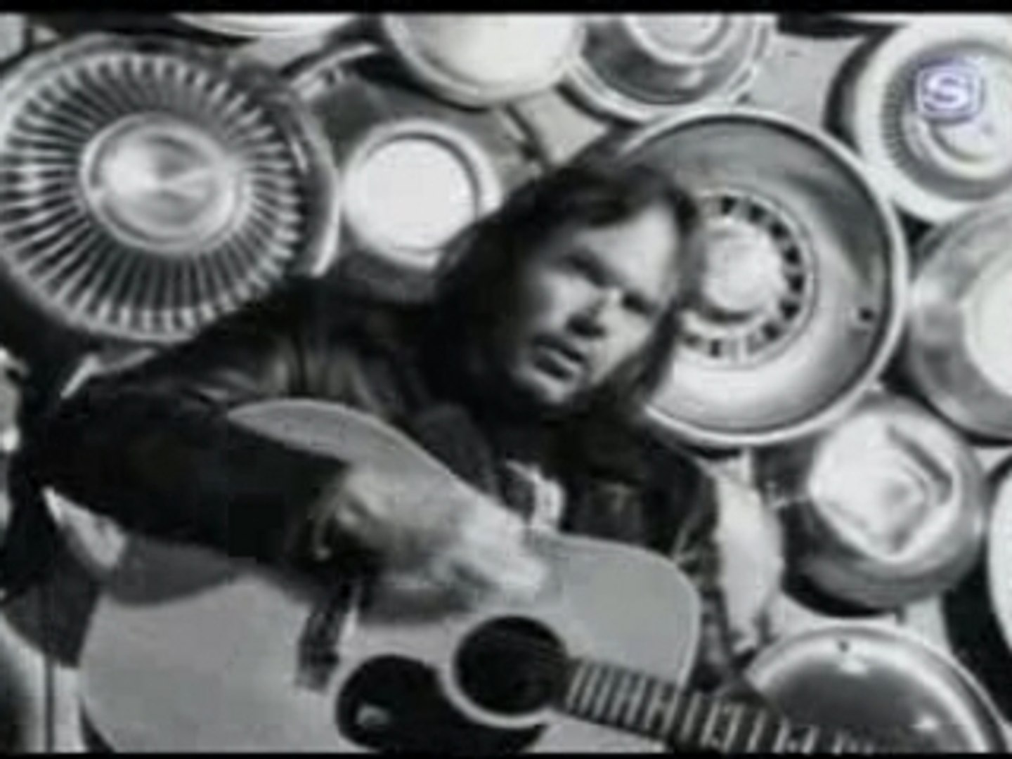 ⁣Neil Young - Unknown Legend(clip)