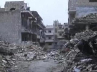 下载视频: Syrian forces bombard strategic rebel-held town