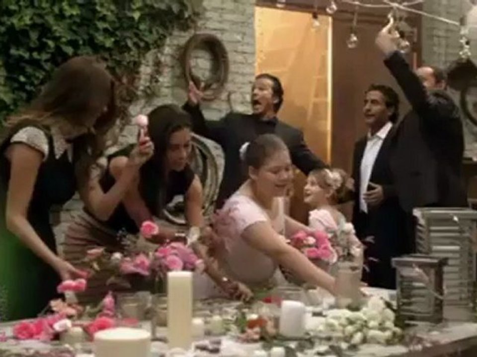 Gracias - Campaña Televisa Navidad 2012 || Jacky Bracamontes @jackybrv