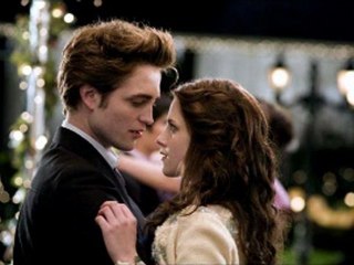 The Twilight Saga Breaking Dawn -- Part 2  online watch www.hdmoviespool.com