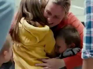 The T-Mobile Flashmob London Heathrow - Welcome Back Advert