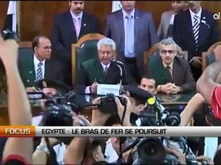 Egypte: Le bras de fer se poursuit