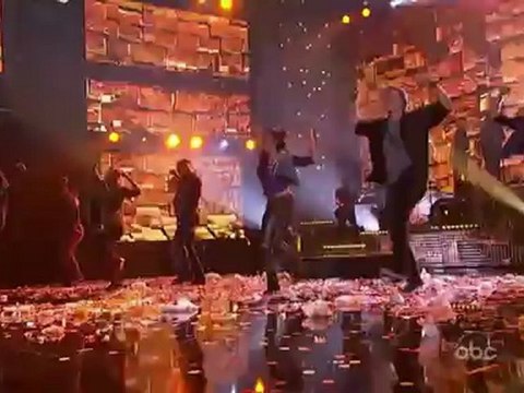 Kelly Clarkson - Greatest Hits Medley American Music Awards 2012