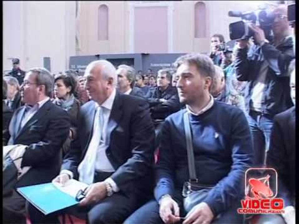 Napoli - Passeggiata antiracket con Manganelli (22.11.12)