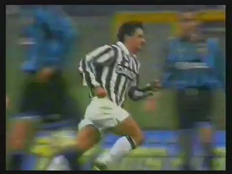 How to play like Roberto Baggio