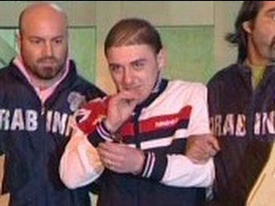 Angri (SA) - Arrestato Salvatore Paduano del clan Gionta di Torre Annunziata (25.11.12)