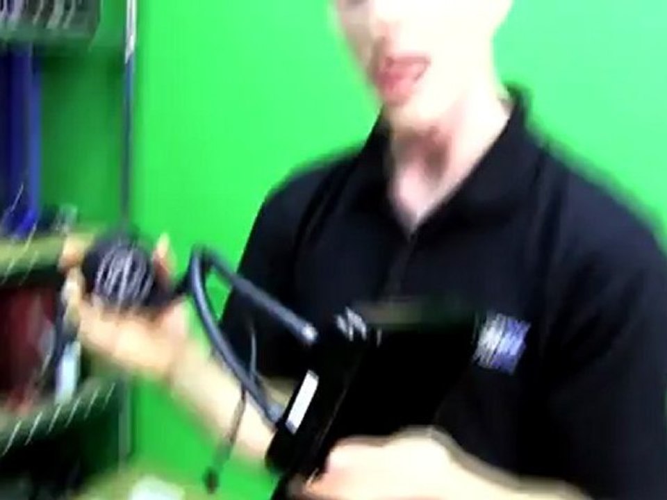 Zalman LQ310 120mm CPU Liquid Cooler Unboxing & First Look Linus Tech Tips