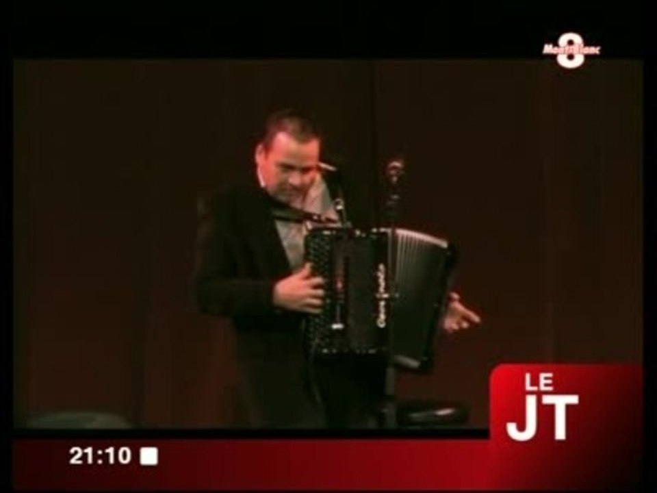 Portrait de l'accordéoniste Fabrice Peluso (Aix-les-Bains)