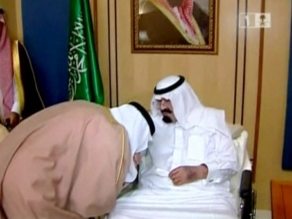 Saudi King Abdullah appears for first time since surgery