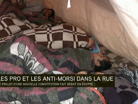 Les pro et les anti Morsi dans la rue