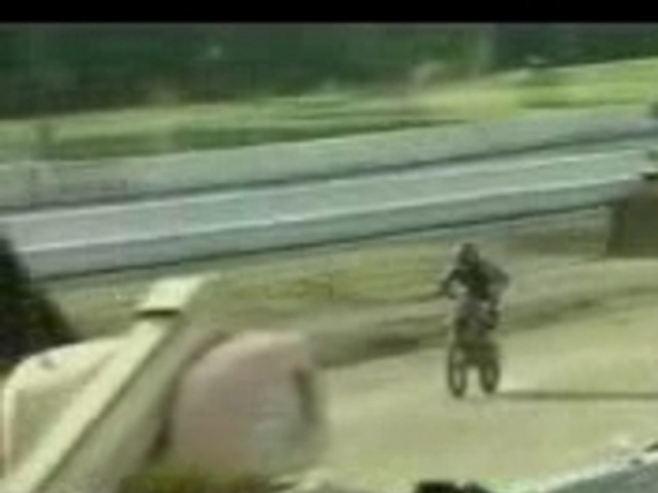 cascade_moto