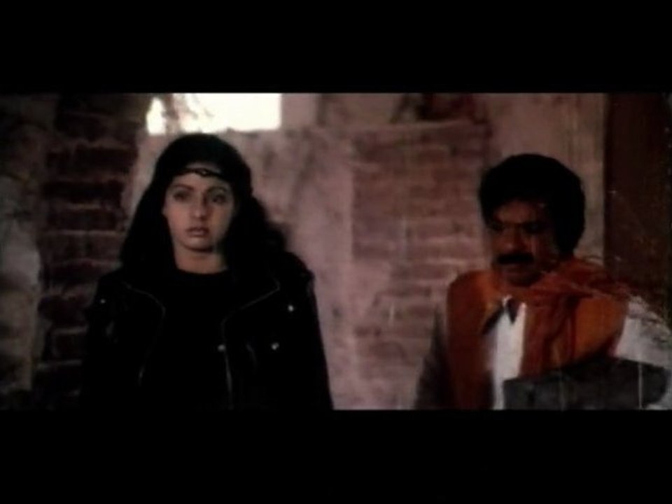Naxalite Durga - 9/10 - Sridevi & Shatrughan Sinha