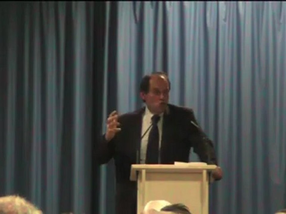 réunion anti-mariage pour tous à Avranches : intervention de Guénhaël Huet