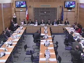 Commission des Lois 28 novembre 2012 PJ retenue pour vérification droit séjour