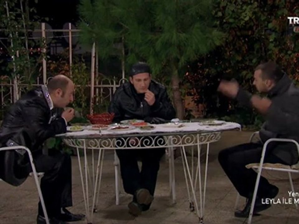 Leyla ile Mecnun 74.Bölüm 2.Kısım HD 720p İzle - Www.Bolumizletv.Com