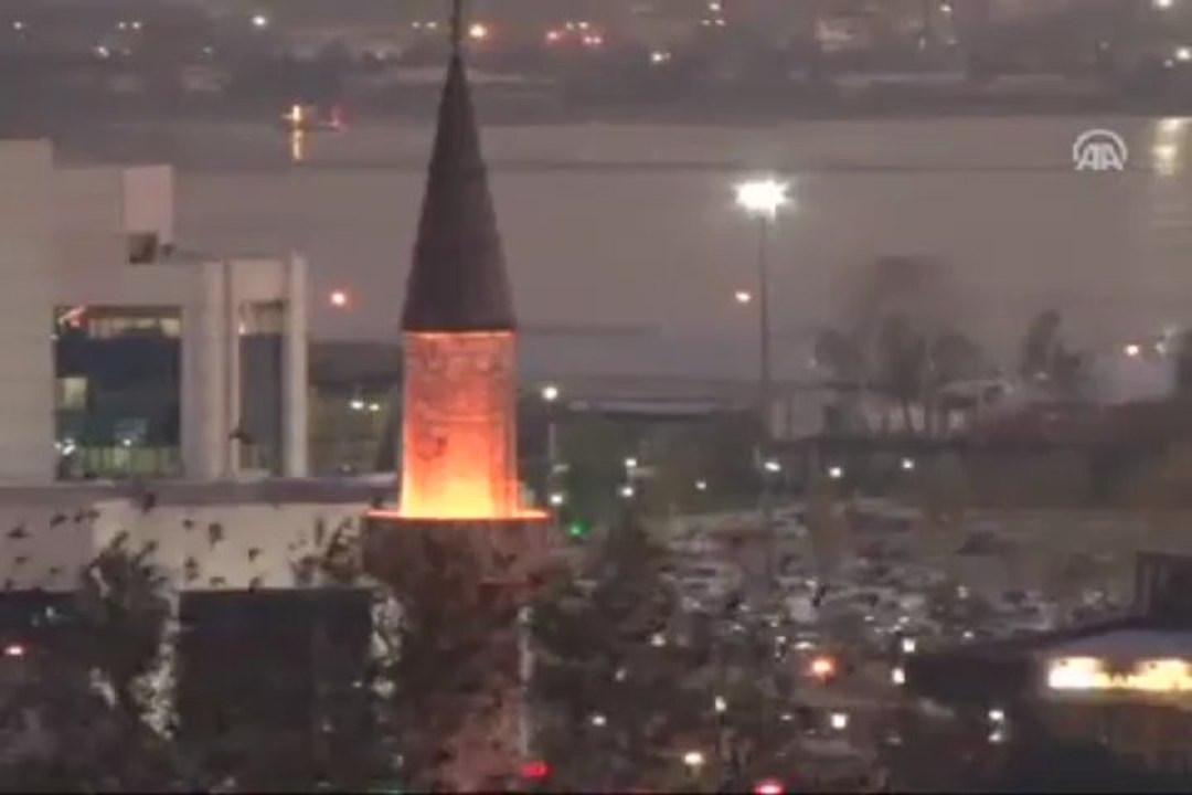 Sığırcıkların alacakaranlıkta dansı