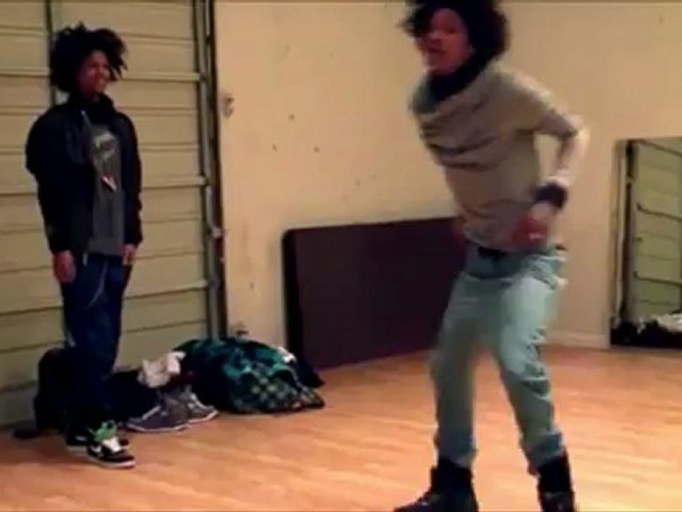 damian marley- rude boy bass vs les twins