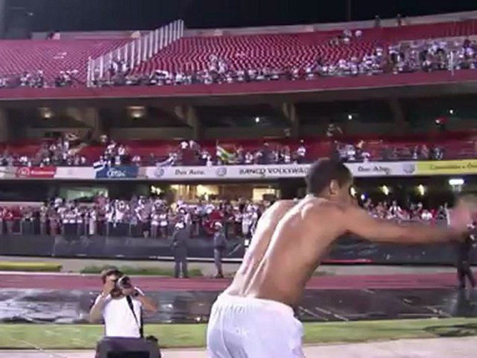 Lucas manda recado para novo clube