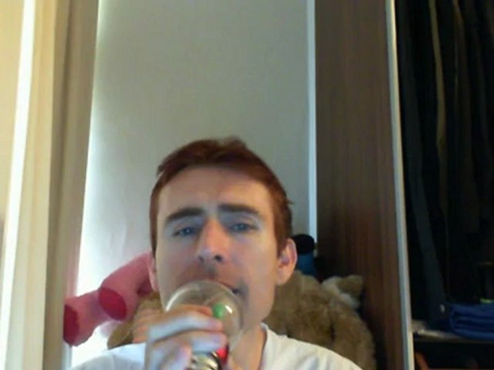 Wiwi égratigne "plus rien à se dire" d'Eve Angeli