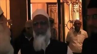Hindu Pandit Embraces Islam After listening to Dr. Tahirul Qadri Lecture!