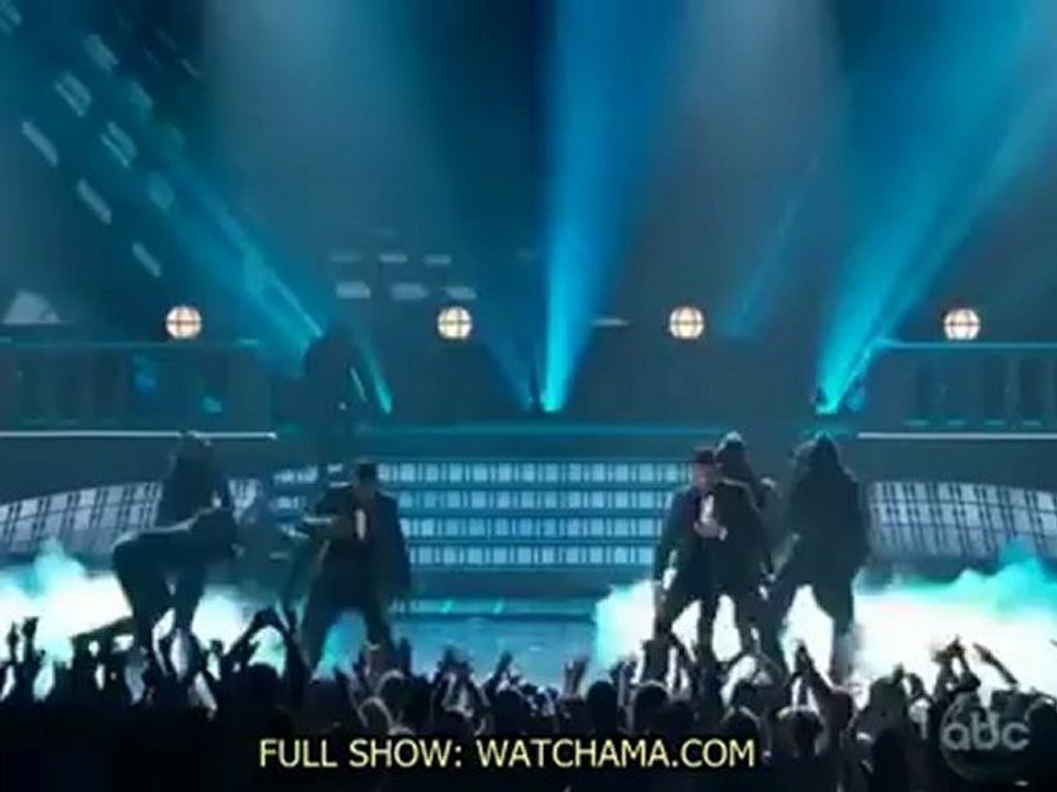 Usher Christmas at Rockefeller Center 2012 performance