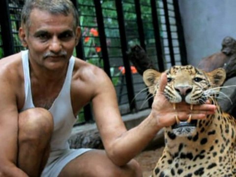 Nana Patekar and Sonali Kulkarni To Team Up For Prakash Amte Biopic [HD]