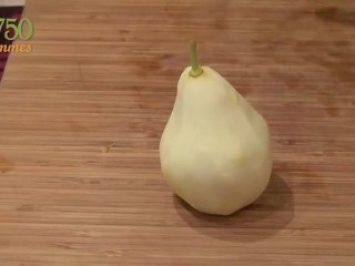 Peler une poire pour pocher  - 750 Grammes