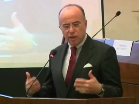 Présentation de Bernard Cazeneuve, Monsieur le Ministre chargé des Affaires européennes