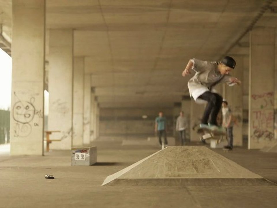 Under My Wing with Philipp Schuster 2012 - Red Bull