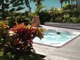 Villa de prestige et de luxe en Guadeloupe en front de mer, piscine et spa, villa Gaidic