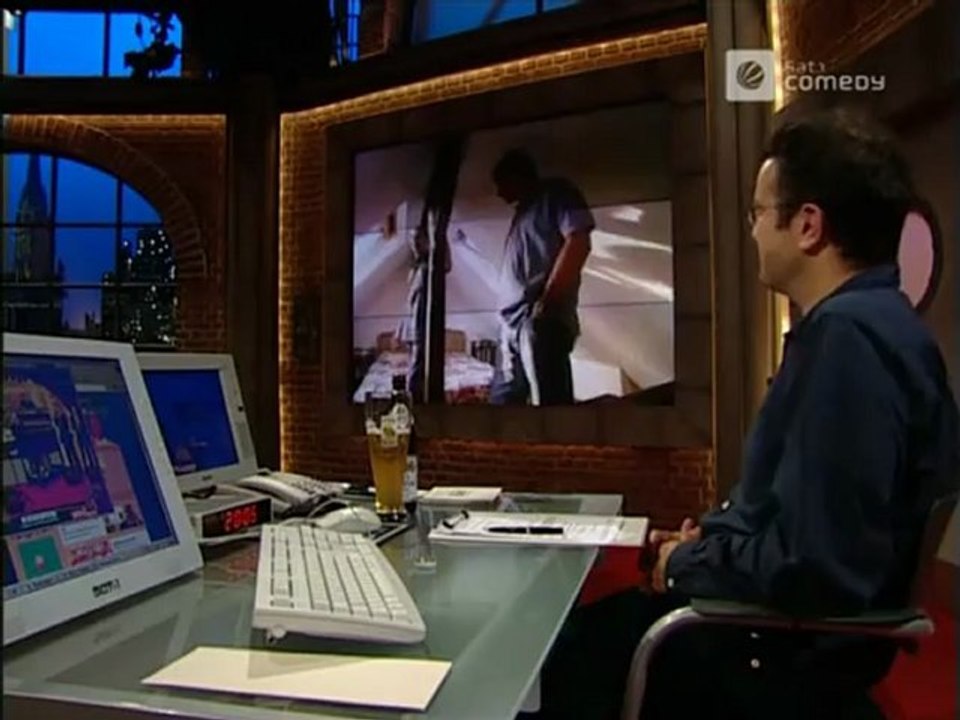 Die Harald Schmidt Show - 1129 - 2002-09-05 - Svens Wohnungsbesichtigung