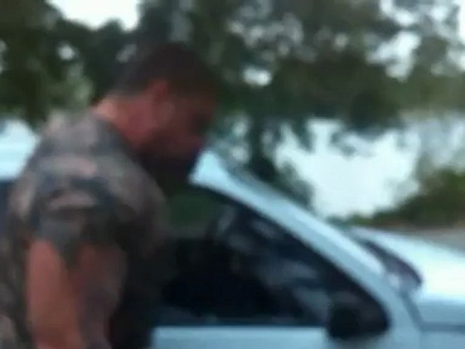 Joseph pète les plombs à la Prairie de Mauve (44)