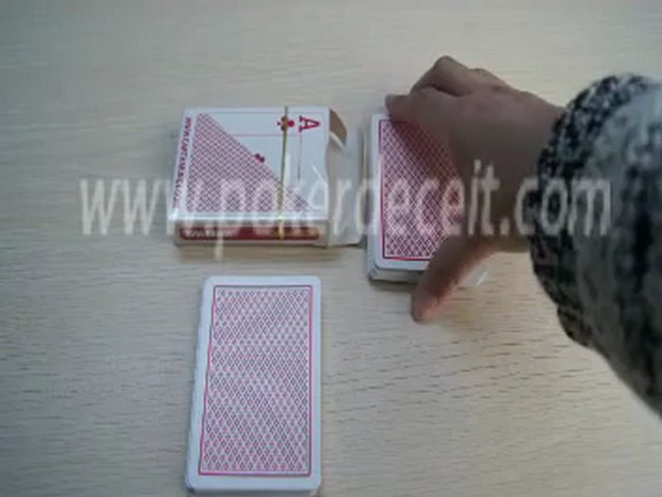LUMINOUS-MARKED-CARDS-Copag-jumbo-face-red-pokerdeceit