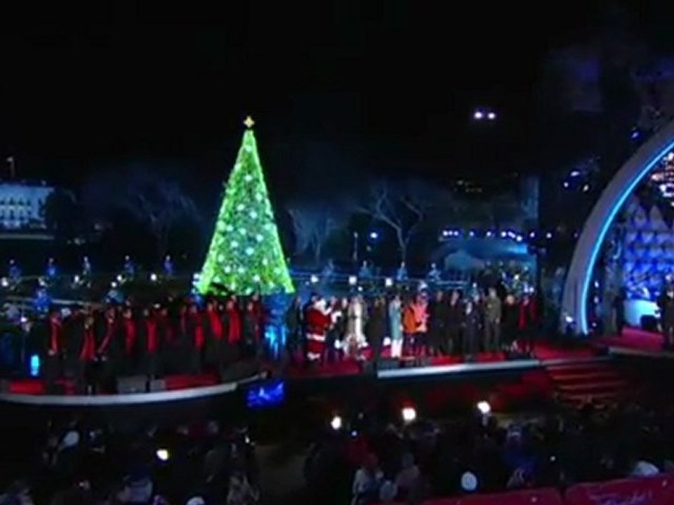 La famille Obama illumine le sapin de la Maison Blanche
