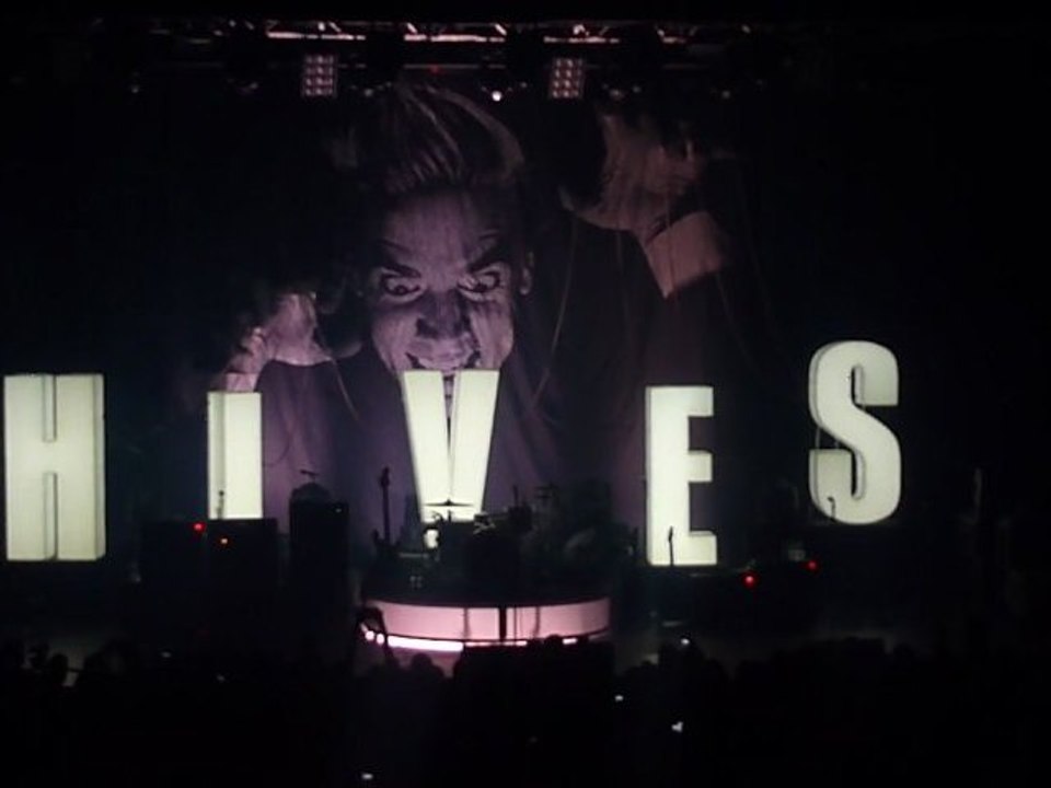 The Hives -  " Come On + Try it Again "  Live@Transbordeur  06/12/12 Lyon