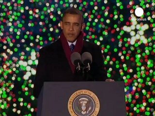 Usa. Gli Obama accendono l'albero di Natale nazionale