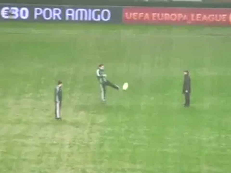 Estado do relvado de Alvalade no Sporting - Videoton Europa League