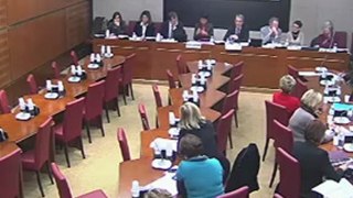 L'intervention de Françoise Dumas devant Najat Vallaud-Belkacem, sur le programme d'actions contre les violences et discriminations faites aux femmes
