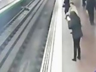 Hero Saves Person From Oncoming Subway