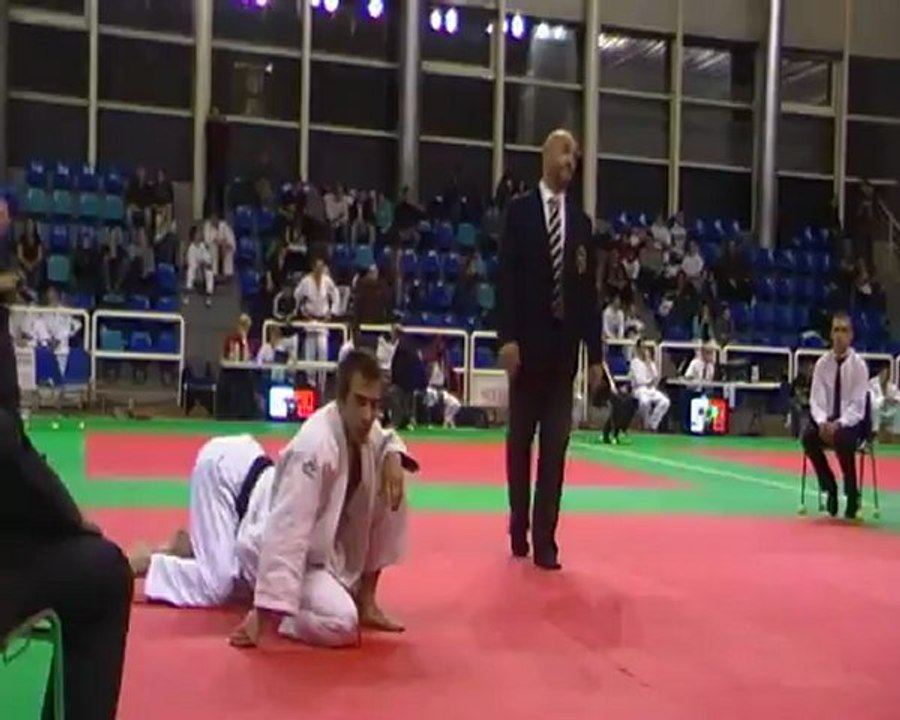 Cedric -66kg 1er tour 67 par équipes séniors ASPTT 1 - AMPM