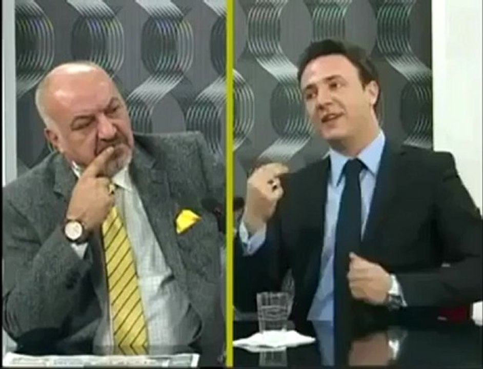 İzleyinde Adam görün..Atatürkçü adam açıklıyor..Upload By Ersan..