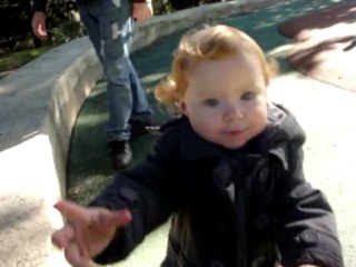 Alix, 1 an et 9 mois  (novembre 2011)