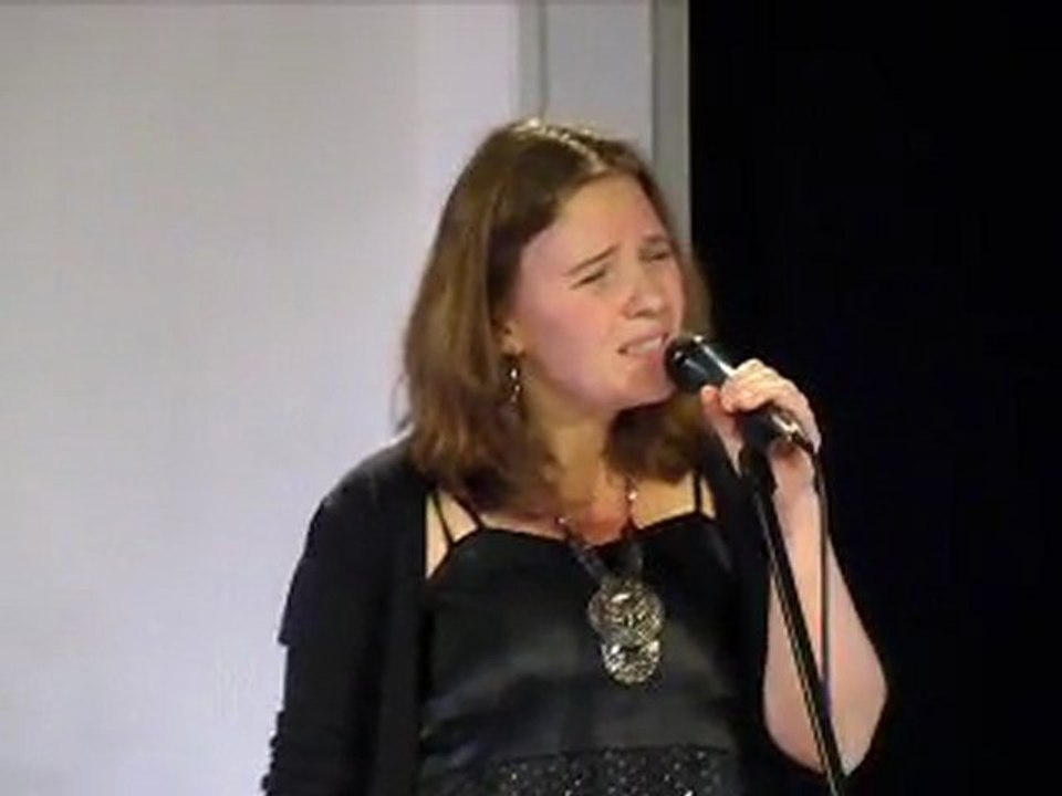 20121201 Roxanne Perrin chante du Léo Ferré - Bertrand Cantat (rare)